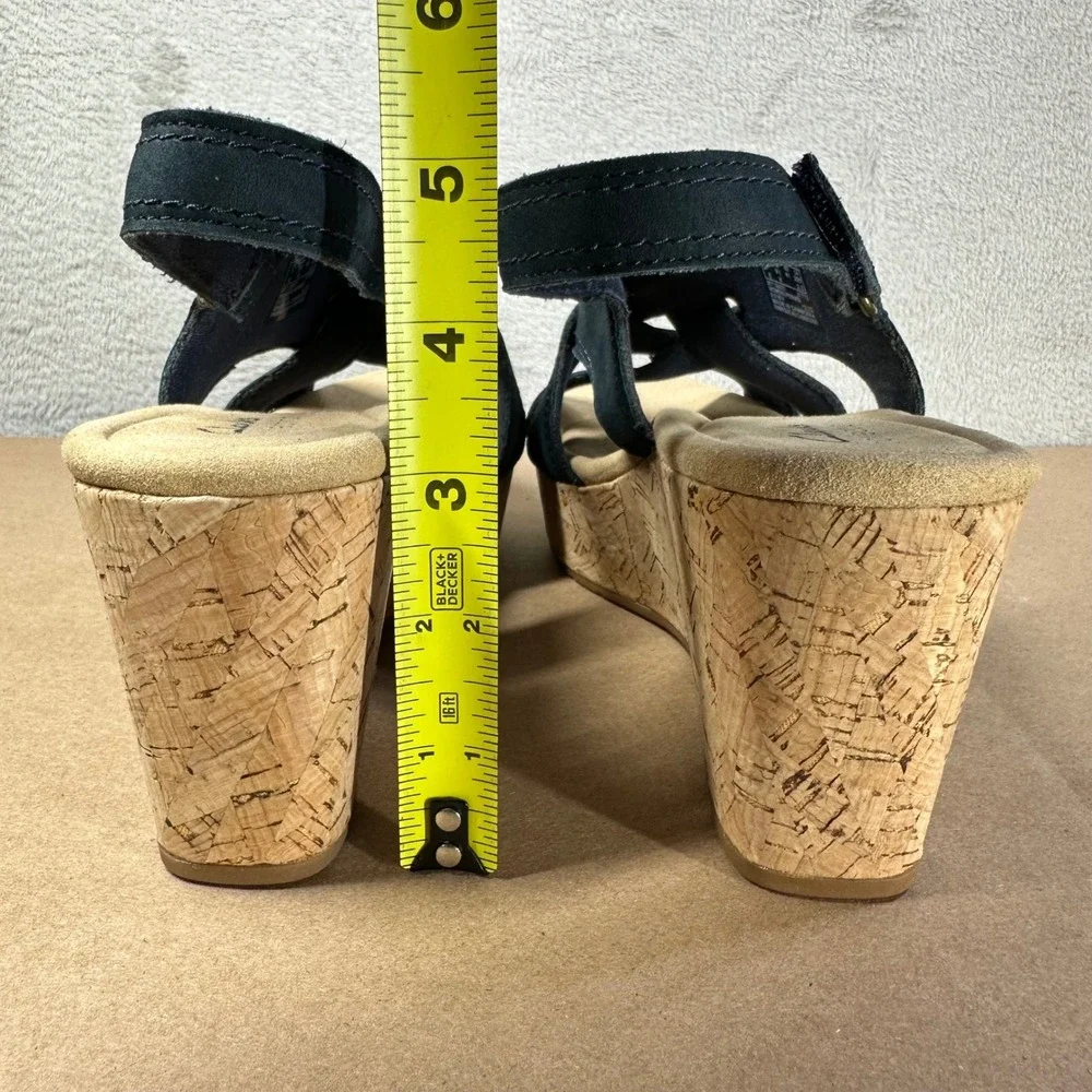 Clarks Wedge Sandals Womens 9.5W Navy Blue Cork Platform Slingback Comfort Shoes